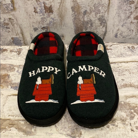 LL Bean x Peanuts Slippers - Picture 1 of 3